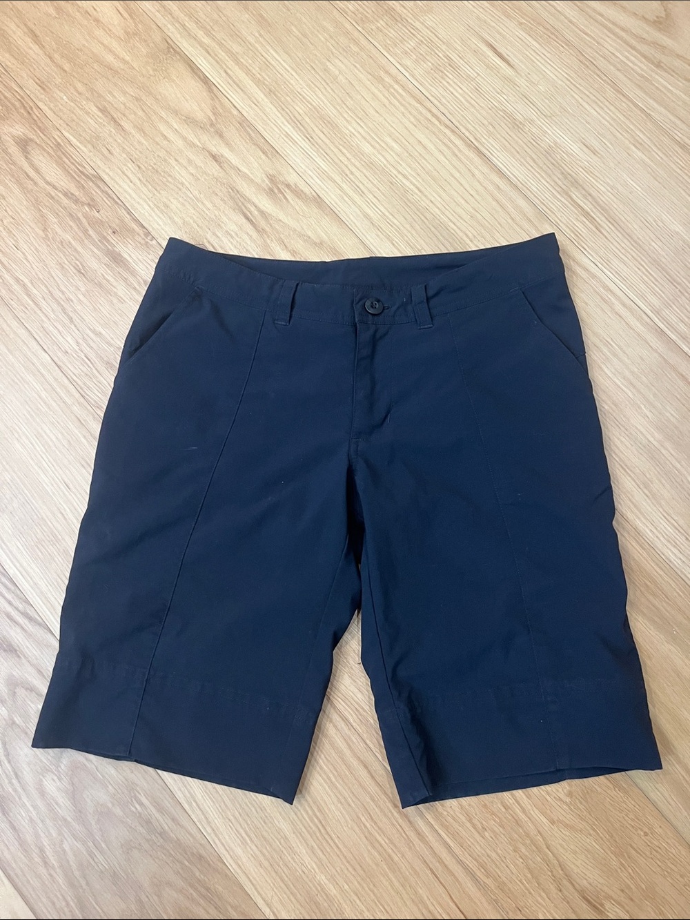 Patagonia Women’s Black Inter-Continental Shorts size 4